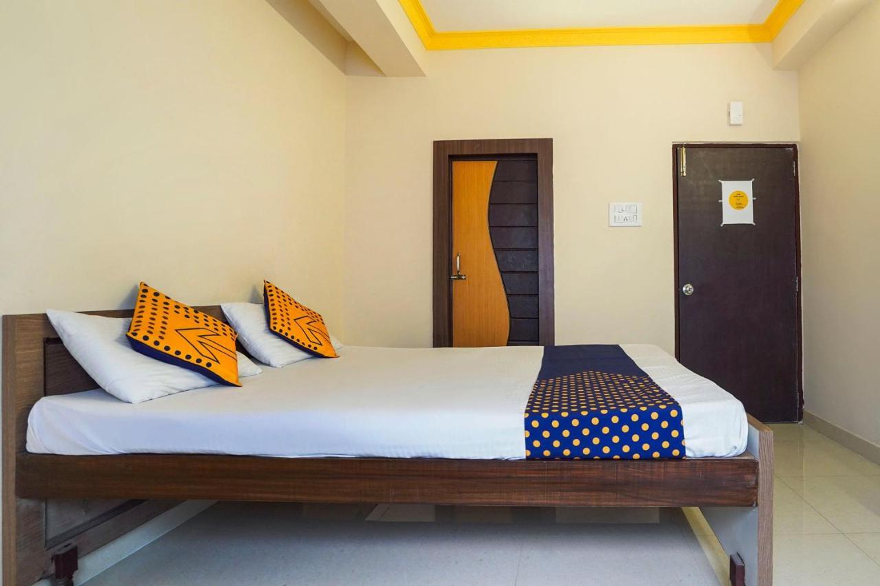 Hotel O Trisha Guest House Dam Dam Exterior foto