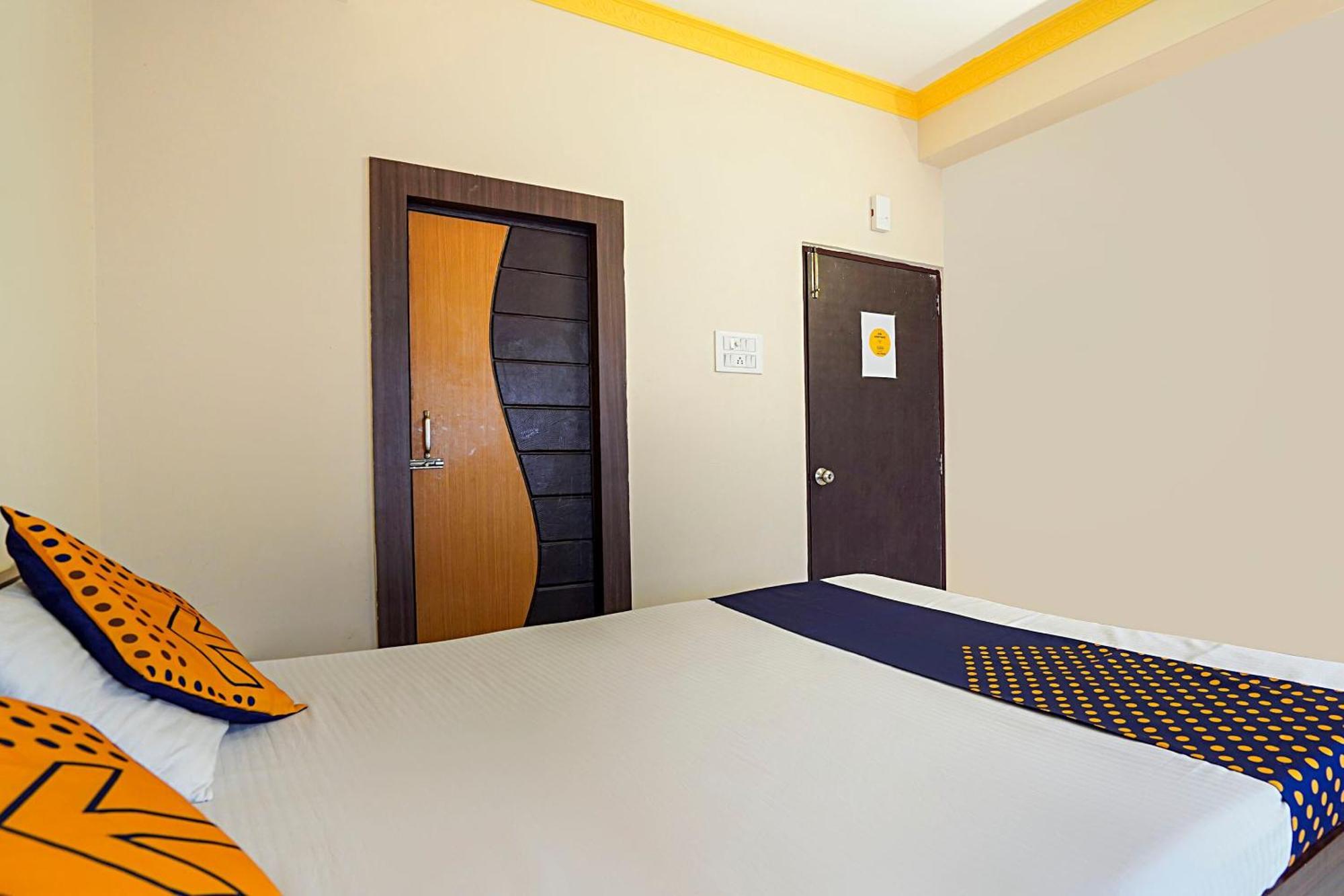 Hotel O Trisha Guest House Dam Dam Exterior foto
